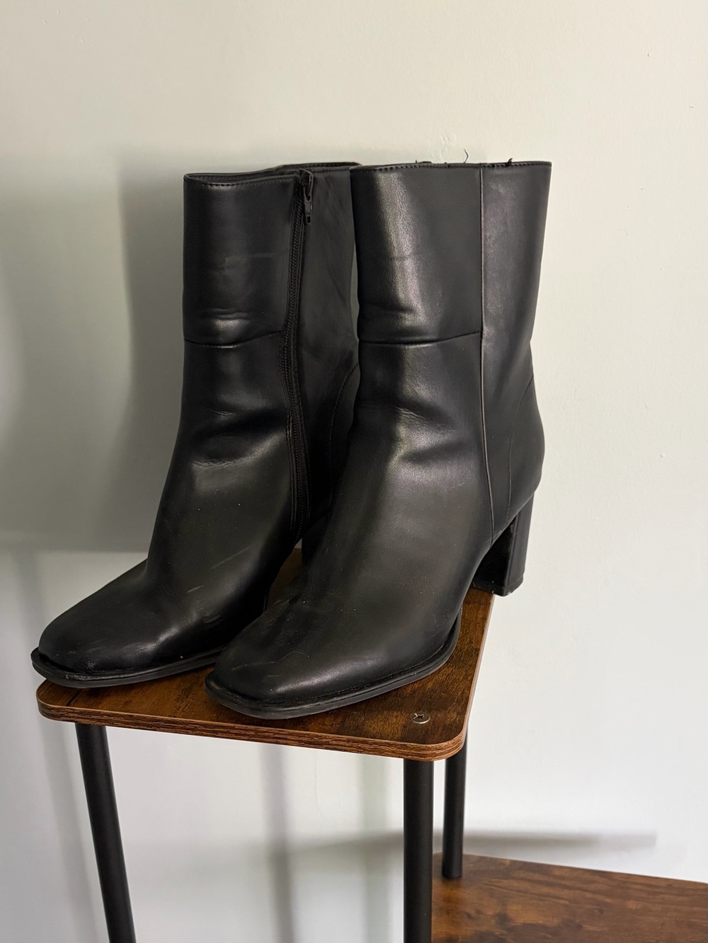 Women's Black Leather Block Heel Mid-Calf Boots